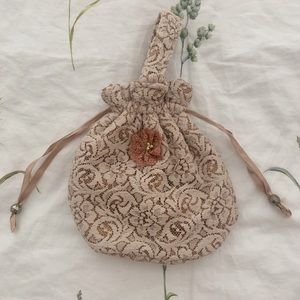 ⭐️Mini tote purse soft and lace
